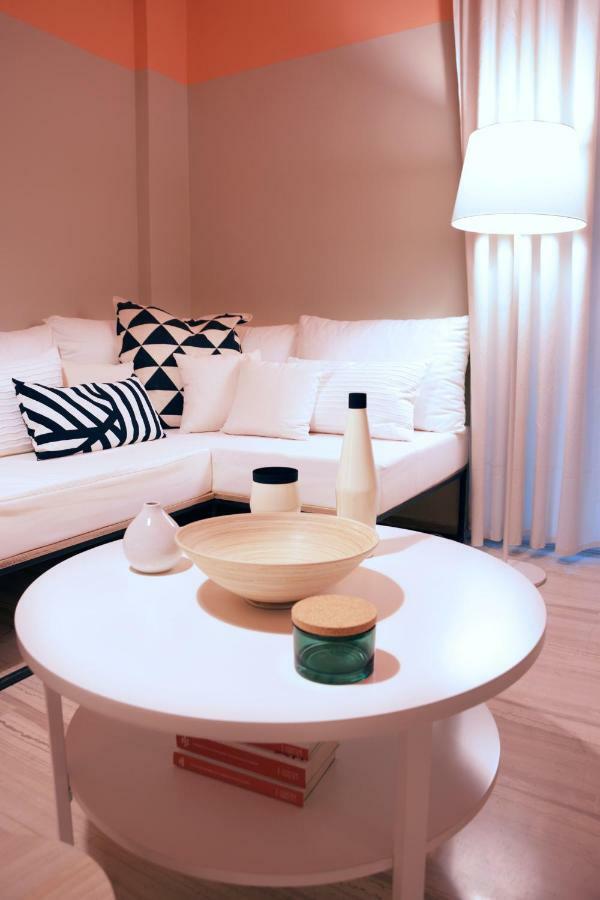 Elegant Coral Apartment Athena Bagian luar foto