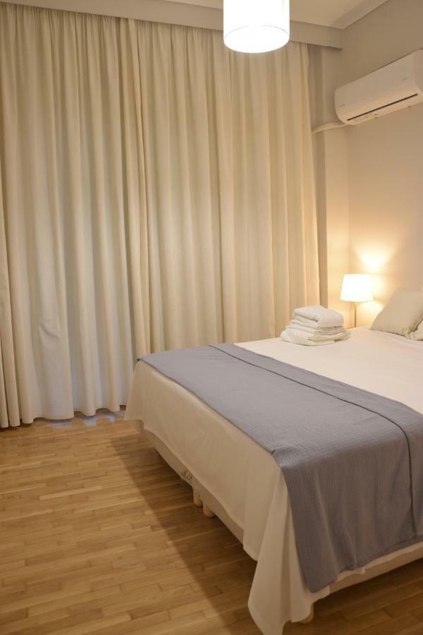 Elegant Coral Apartment Athena Bagian luar foto